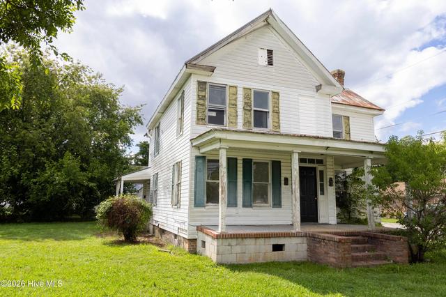 313 N Oakum St, Edenton, NC 27932