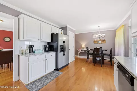 Kitchen - 534 Patsy Dr, Greenville, NC 27858 photo 2 of 4