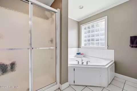 Bath - 534 Patsy Dr, Greenville, NC 27858 photo 4 of 4