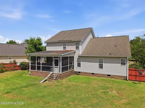Exterior - 534 Patsy Dr, Greenville, NC 27858 photo 4 of 12
