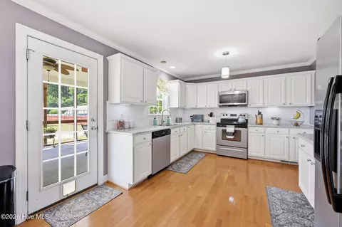 Kitchen - 534 Patsy Dr, Greenville, NC 27858 photo 1 of 4