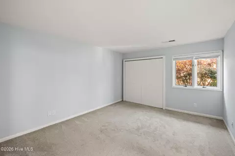 Bedroom - 115 Egret Ct, Hampstead, NC 28443 photo 3 of 5