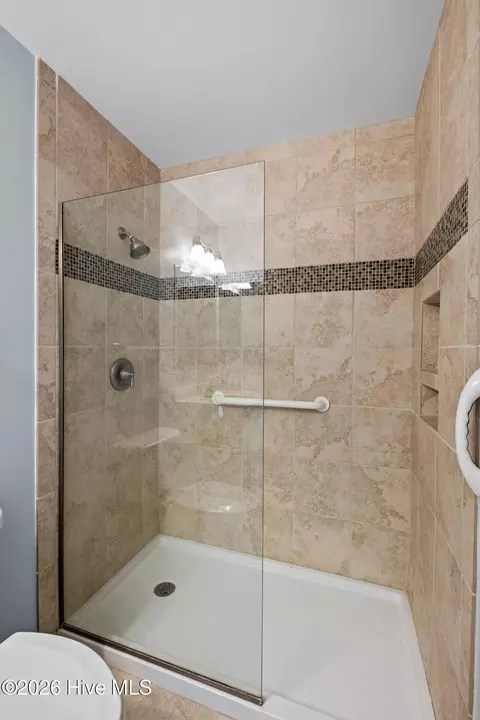 Bath - 115 Egret Ct, Hampstead, NC 28443 photo 2 of 4