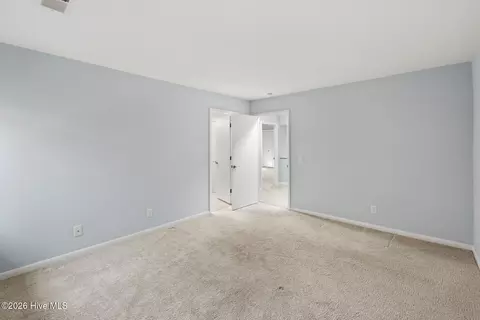 Bedroom - 115 Egret Ct, Hampstead, NC 28443 photo 4 of 5