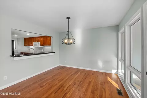 Dining - 115 Egret Ct, Hampstead, NC 28443 photo 2 of 2
