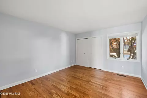 Bedroom - 115 Egret Ct, Hampstead, NC 28443 photo 1 of 5