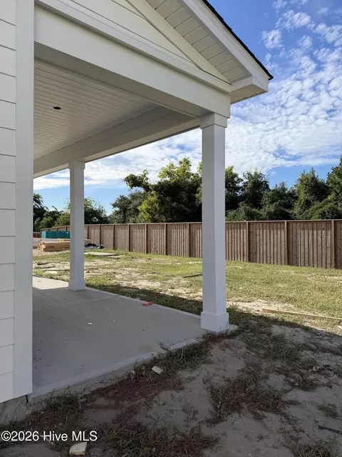 Exterior - 258 Planters Walk, Hampstead, NC 28443 photo 2 of 2