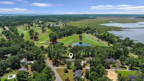 1705 River Dr, Morehead City, NC 28557