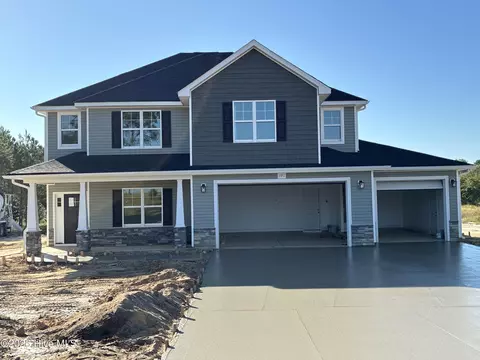 1911 Montrose Rd, Raeford, NC 28376