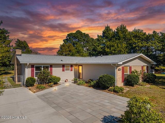 110 Baysden Dr, Jacksonville, NC 28540