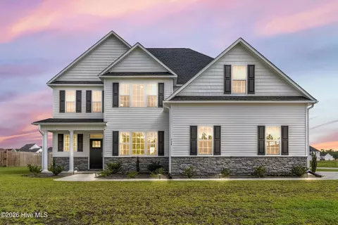 734 Atlantic Coast Ln, Jacksonville, NC 28546