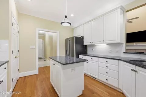 Kitchen - 206 Appomattox Ln, Chocowinity, NC 27817 photo 4 of 4