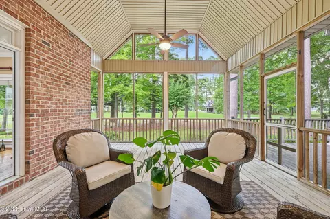 Exterior - 206 Appomattox Ln, Chocowinity, NC 27817 photo 1 of 5