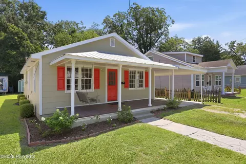 1812 Greensboro St, New Bern, NC 28560