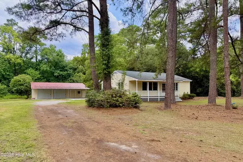 2898 Wallace Family Rd, Kinston, NC 28501
