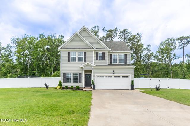 111 Chapman Ln, Moyock, NC 27958