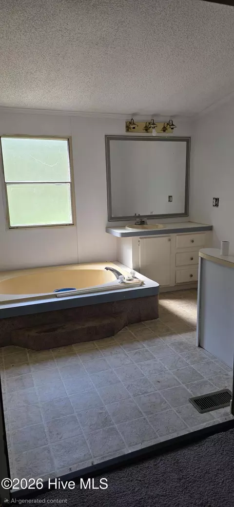 Bath - 120 Amber Rd, Hamlet, NC 28345 photo 2 of 2