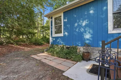 Exterior - 25 Turtle Point Rd #1, Pinehurst, NC 28374 photo 5 of 10