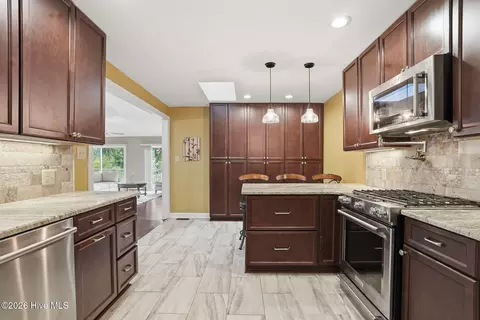 Kitchen - 25 Turtle Point Rd #1, Pinehurst, NC 28374 photo 7 of 7