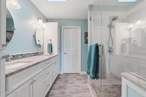 Bath - 25 Turtle Point Rd #1, Pinehurst, NC 28374 photo 1 of 6