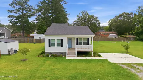 434 Fowle St, Vanceboro, NC 28586