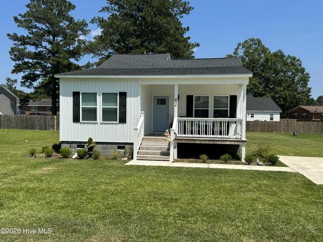 434 Fowle St, Vanceboro, NC 28586