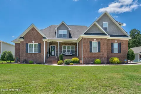 1701 Kingfisher Ct, Nashville, NC 27856