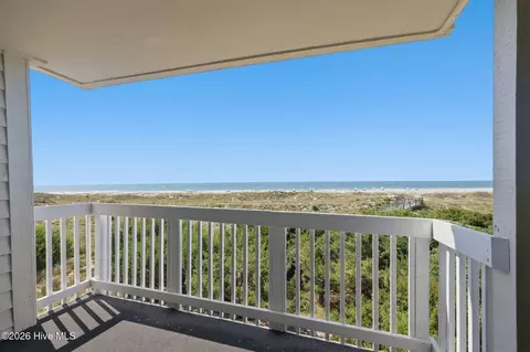10300 Coast Guard Rd #A209, Emerald Isle, NC 28594