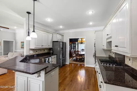 Kitchen - 152 Kestwick Dr E, Martinez, GA 30907 photo 2 of 6