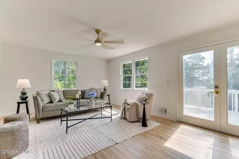 Living - 502 Arnlee Way, Augusta, GA 30909 photo 4 of 13