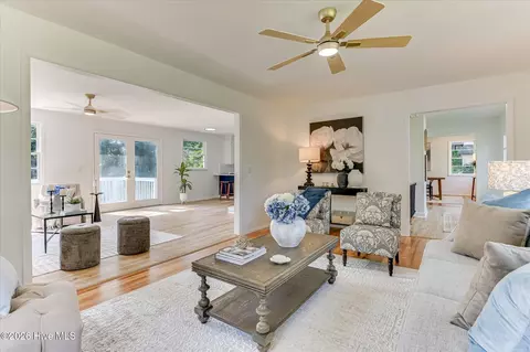 Living - 502 Arnlee Way, Augusta, GA 30909 photo 3 of 13