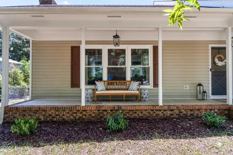 Exterior - 113 Bellowing Doe Rd, Hampstead, NC 28443 photo 3 of 11