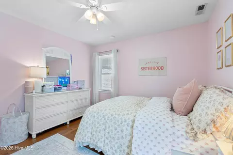 Bedroom - 113 Bellowing Doe Rd, Hampstead, NC 28443 photo 9 of 9