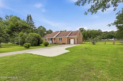 196 Baxter Grove Rd, Moyock, NC 27958