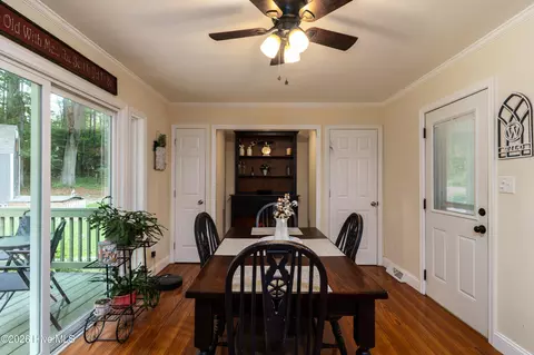 Dining - 2188 Us 1, Cameron, NC 28326 photo 3 of 3