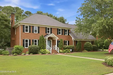 105 Christina Dr, Greenville, NC 27858