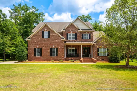 2105 Bloomsbury Rd, Greenville, NC 27858