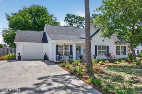 6301 Evanston Ct, Wilmington, NC 28412