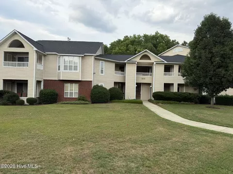 605 Spring Forest Rd #E, Greenville, NC 27834