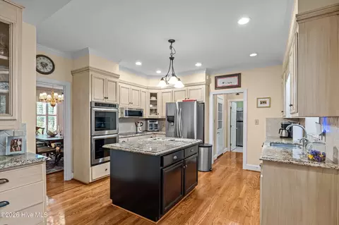 Kitchen - 2021 Red Fox Way, Martinez, GA 30907 photo 2 of 6