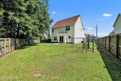 Exterior - 111 Chasity Way, Hubert, NC 28539 photo 3 of 5