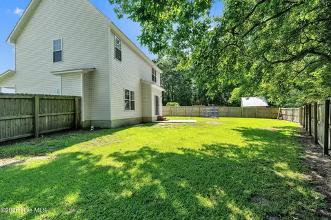 Exterior - 111 Chasity Way, Hubert, NC 28539 photo 4 of 5