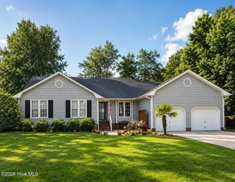 212 Land Line Dr, Wilmington, NC 28411