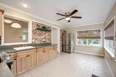 Kitchen - 2582 Scotts Ferry Rd, Appling, GA 30802 photo 2 of 2