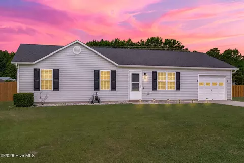 203 Daplin Pl, Jacksonville, NC 28540