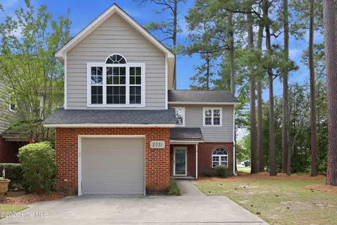 2731 Townes Dr, Greenville, NC 27858