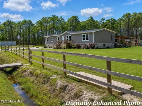 Other - 2094 Traders Neck Rd, Hampstead, NC 28443 photo 1 of 16