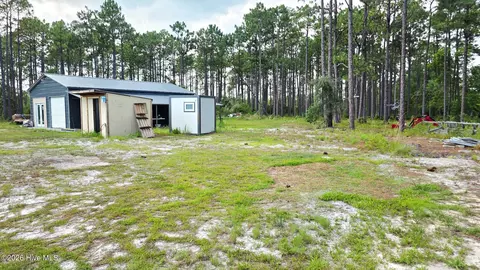 Exterior - 2094 Traders Neck Rd, Hampstead, NC 28443 photo 7 of 9