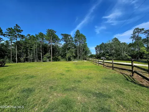 Exterior - 2094 Traders Neck Rd, Hampstead, NC 28443 photo 1 of 9