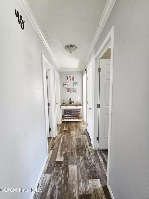 Entry Way - 2094 Traders Neck Rd, Hampstead, NC 28443 photo 1 of 1